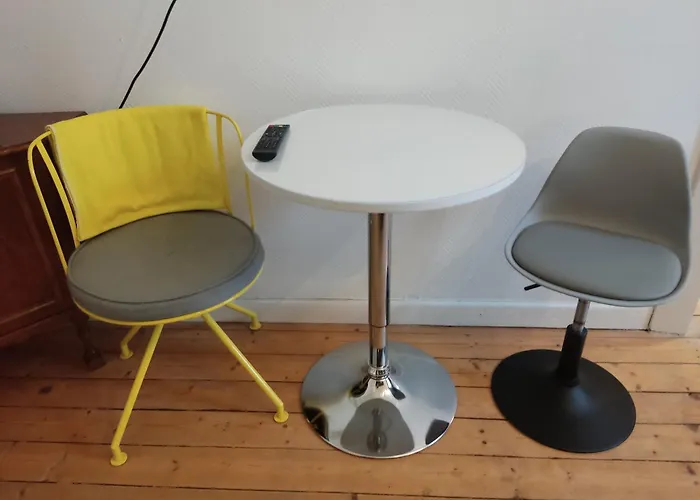 Bellacaro بيت ضيافة لونه