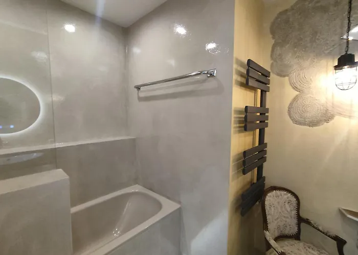 بيت ضيافة Bellacaro لونه